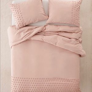 Tufted Dot Duvet Cover